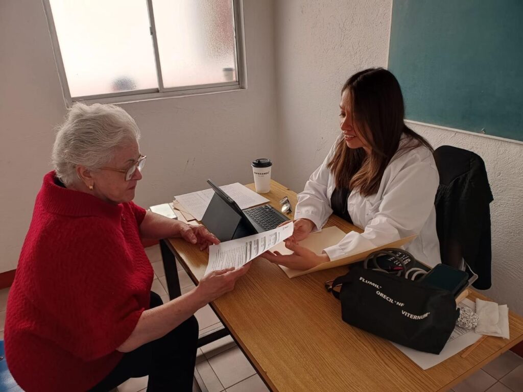 Seguimiento de acciones de salud comunitaria y consulta médica